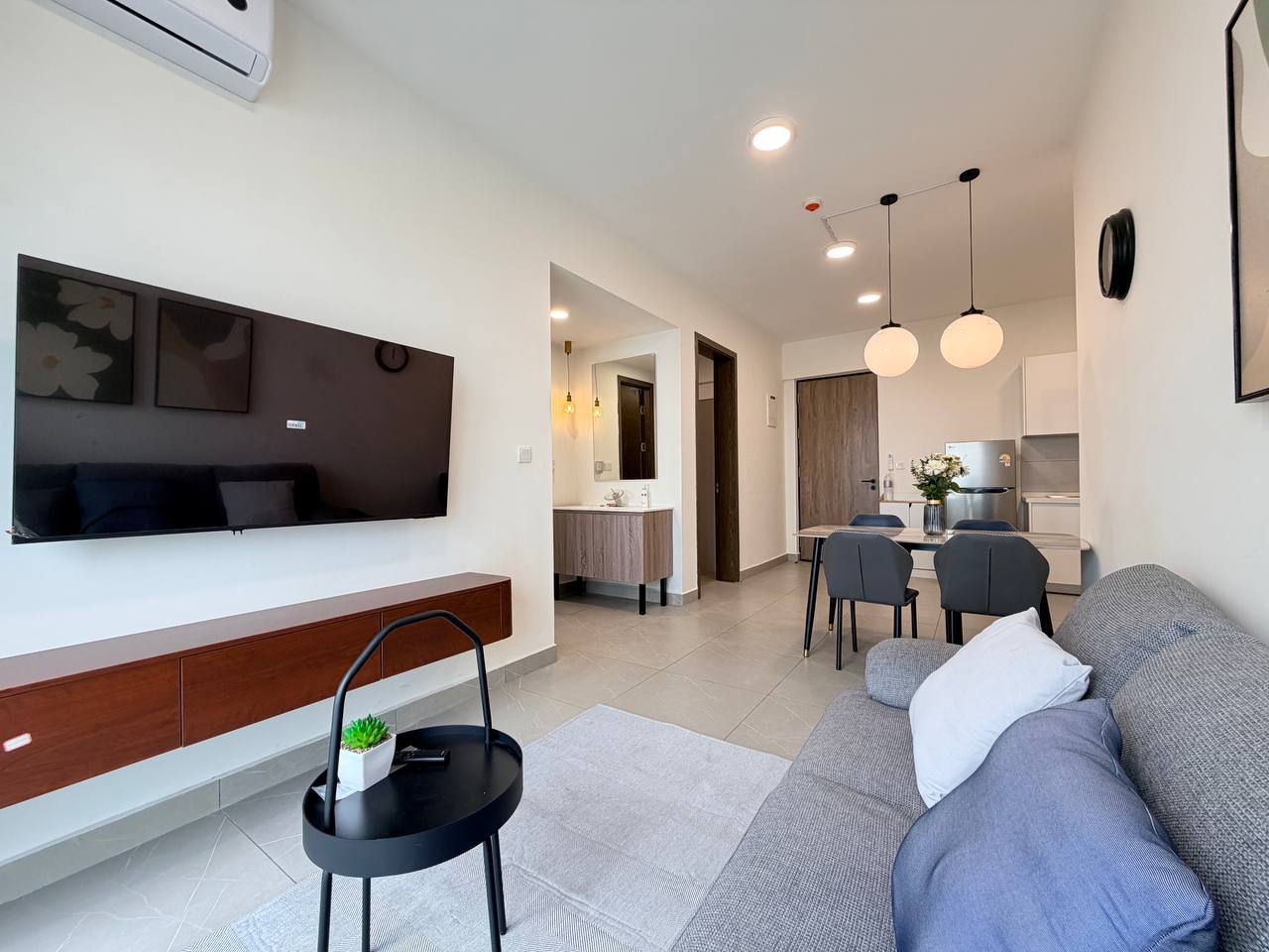 Condo Urban Village 2 beds