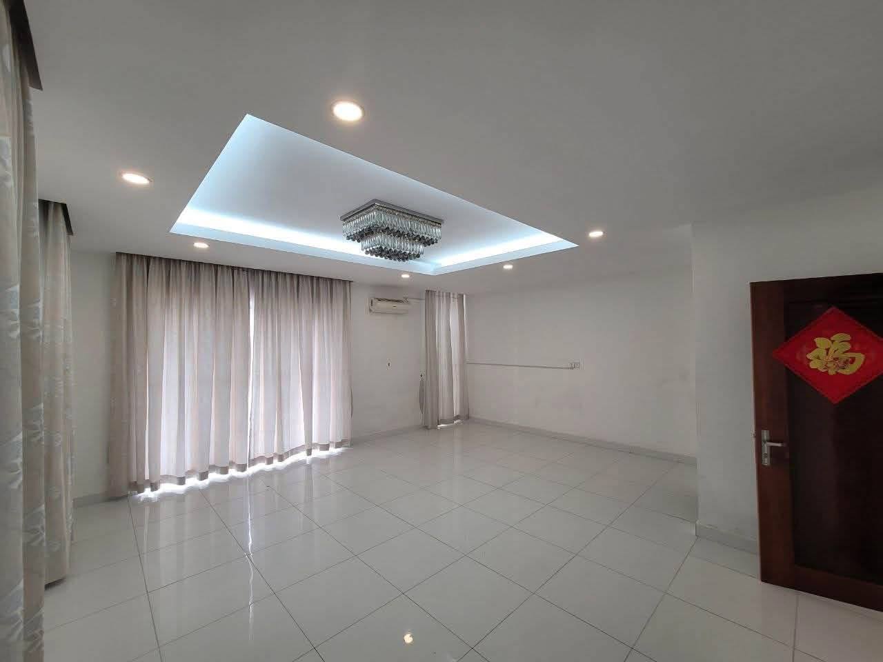 Twin villa for rent at Borey Vimean